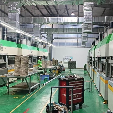 LÍNEA DE PRODUCCIÓN DE MÁQUINAS SEMIAUTOMÁTICAS - FÁBRICA DEL CLIENTE